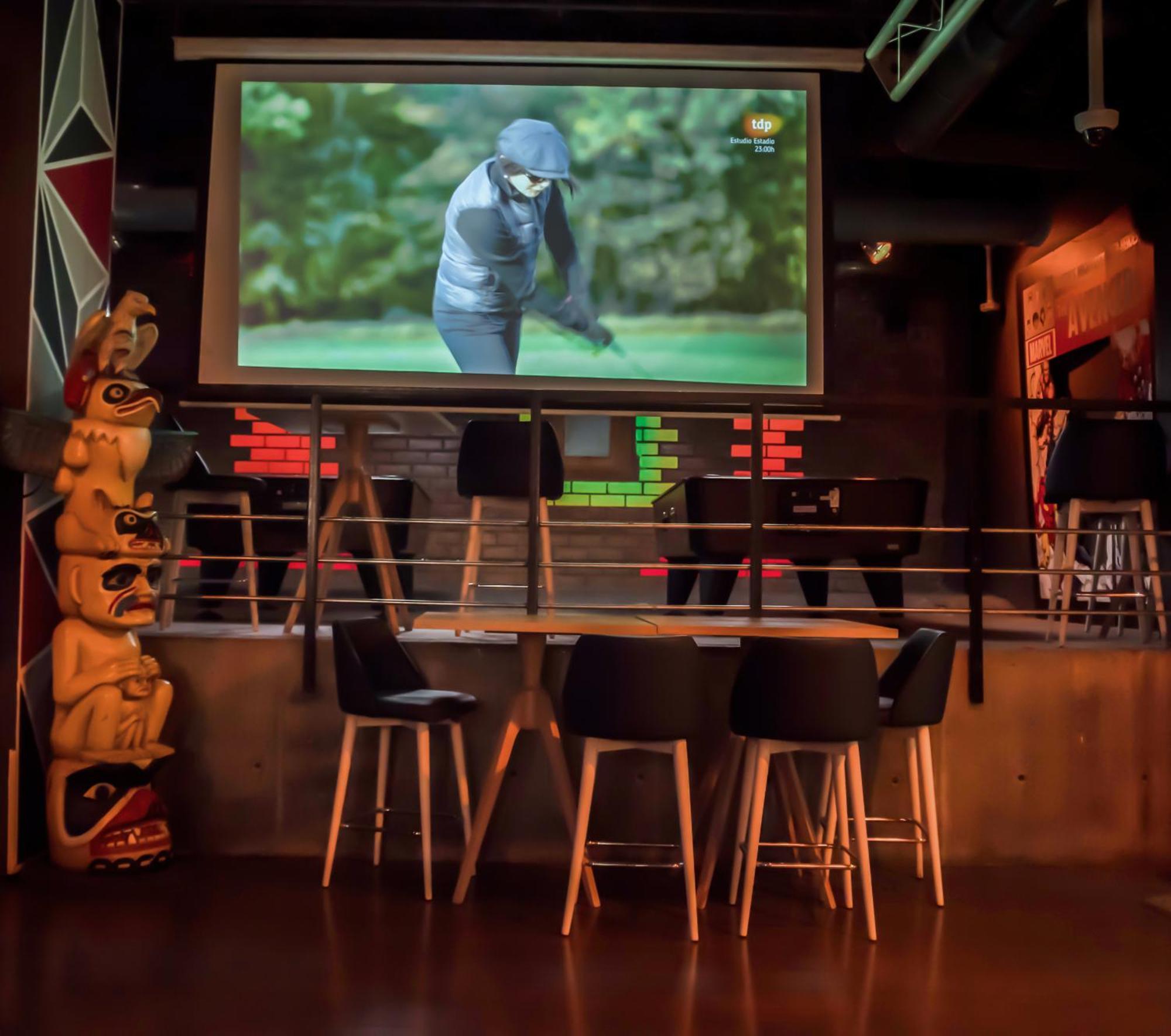 Hotel Princesa Parc Excellence Arinsal Exterior foto The control room at the National Zoo's Great Gorilla Project